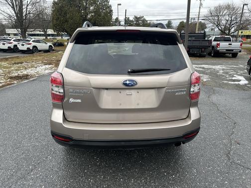 2015 Subaru Forester 2.5i Touring