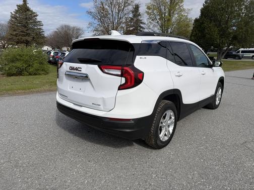 Summit White 2022 GMC Terrain SLE