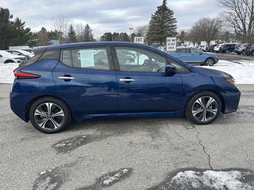 2022 Nissan Leaf SV 40 kWh