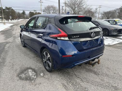 2022 Nissan Leaf SV 40 kWh