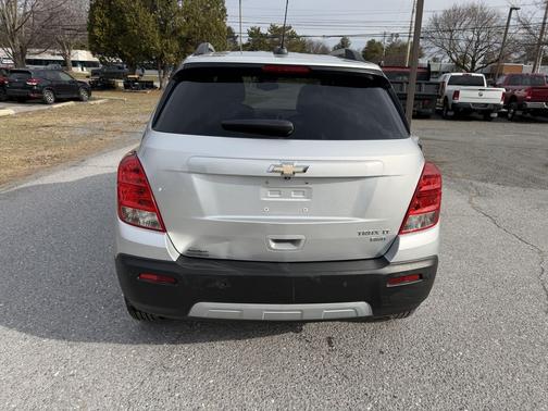 Silver Ice Metallic 2015 Chevrolet Trax LT