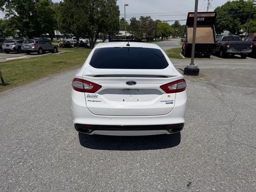 White 2014 Ford Fusion Titanium