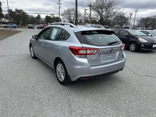 2017 Subaru Impreza 2.0i Premium