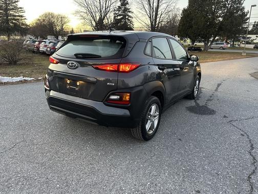 2021 Hyundai KONA SE
