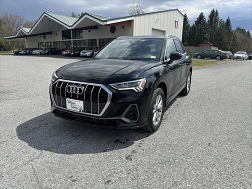 2024 Audi Q3 Premium 45 TFSI S line quattro Tiptronic