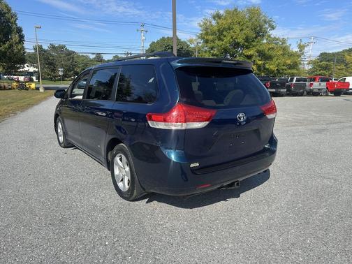 2012 Toyota Sienna LE