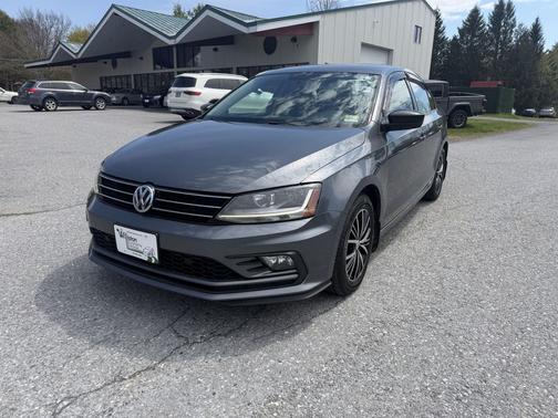 Platinum Gray Metallic 2018 Volkswagen Jetta 1.4T SE