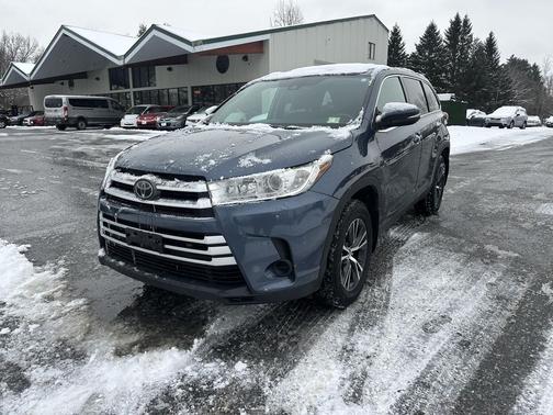 2019 Toyota Highlander LE