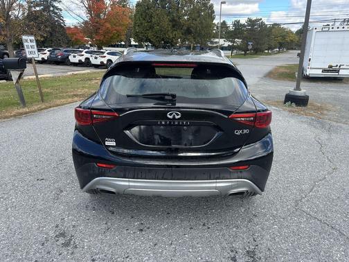 2019 INFINITI QX30 ESSENTIAL
