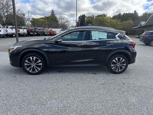 2019 INFINITI QX30 ESSENTIAL