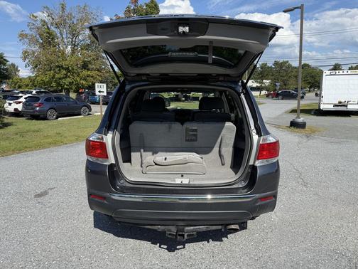 2011 Toyota Highlander SE