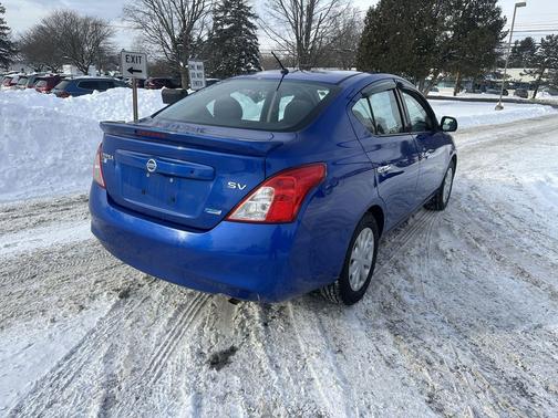 2014 Nissan Versa 1.6 SV