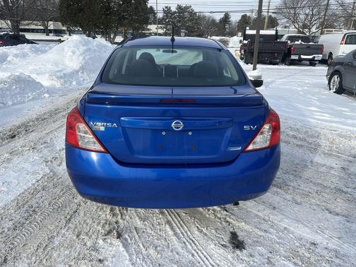 2014 Nissan Versa 1.6 SV