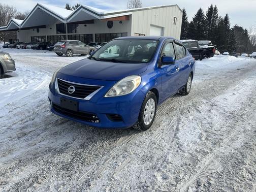 2014 Nissan Versa 1.6 SV