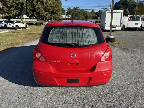 2011 Nissan Versa 1.8 S