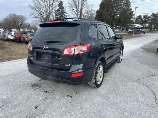 2011 Hyundai SANTA FE SE