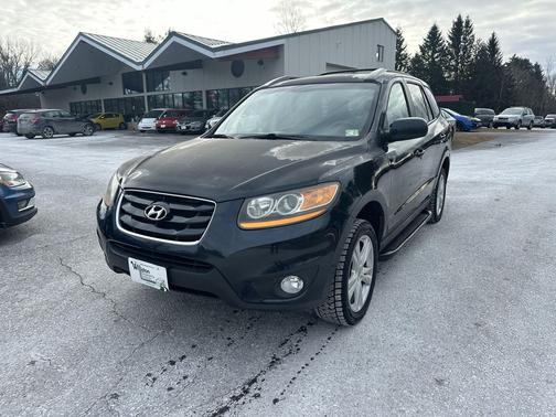 2011 Hyundai SANTA FE SE
