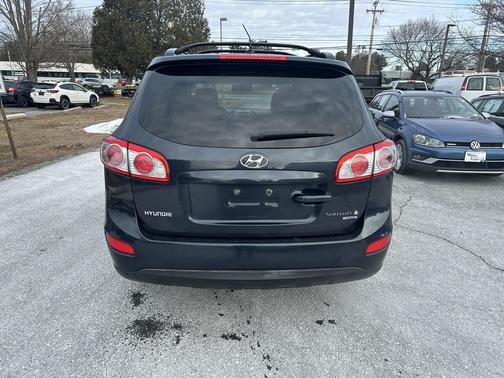 2011 Hyundai SANTA FE SE