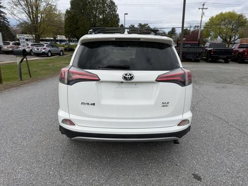 Super White 2017 Toyota RAV4 XLE