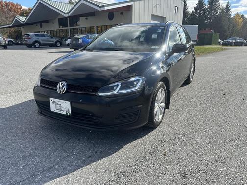 2017 Volkswagen Golf SportWagen TSI S