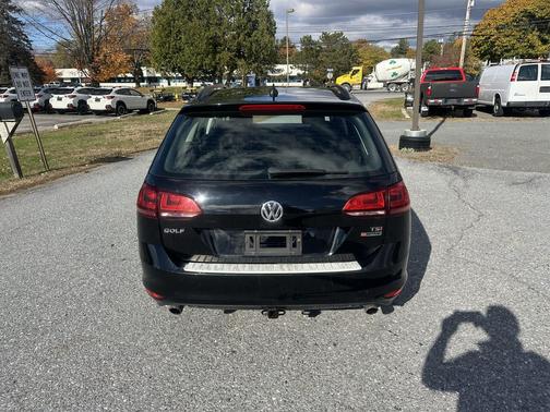 2017 Volkswagen Golf SportWagen TSI S
