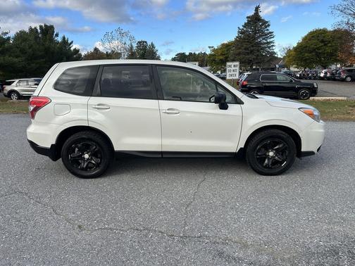 2014 Subaru Forester 2.5i