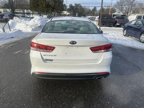 2016 Kia Optima LX