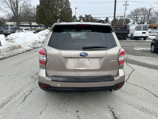 2016 Subaru Forester 2.5i Touring