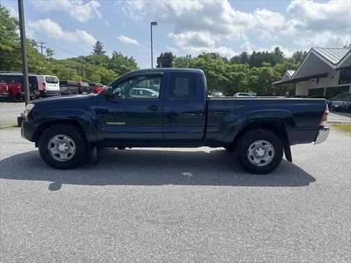 2013 Toyota Tacoma Base