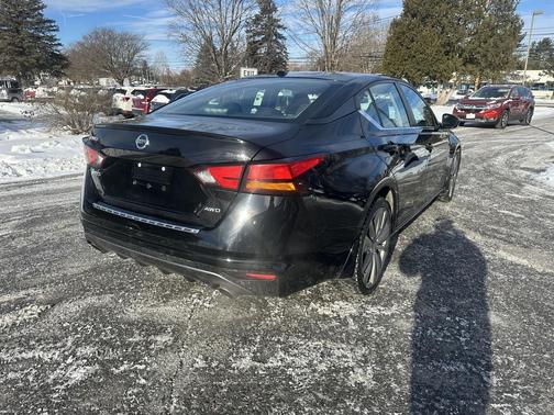 2020 Nissan Altima SR Intelligent AWD