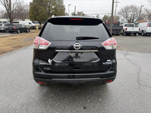 Super Black 2015 Nissan Rogue SV