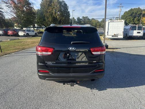 2016 Kia Sorento LX