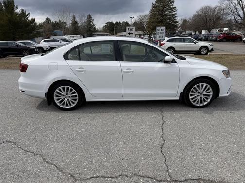 2016 Volkswagen Jetta 1.8T SEL