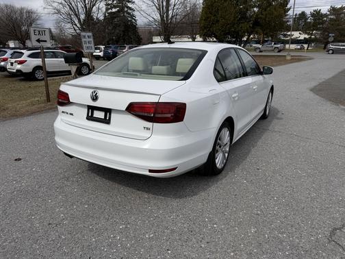 2016 Volkswagen Jetta 1.8T SEL
