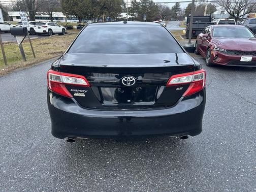 2014 Toyota Camry SE