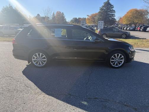 Black 2016 Volkswagen Golf SportWagen TSI SE 4-Door