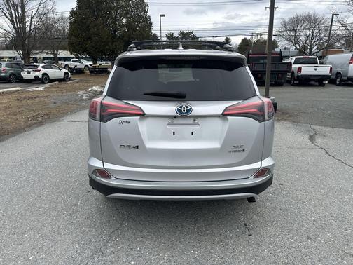 2016 Toyota RAV4 Hybrid XLE