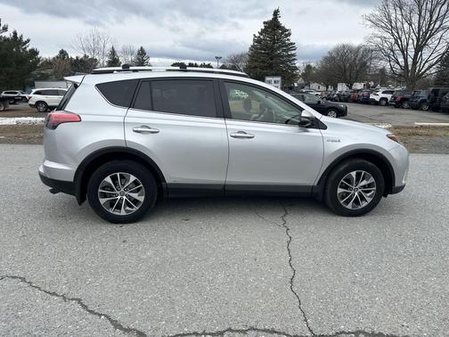 2016 Toyota RAV4 Hybrid XLE