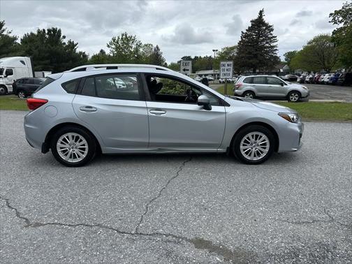 2018 Subaru Impreza 2.0i Premium