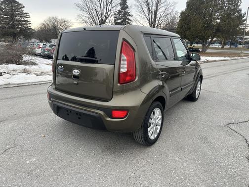 2012 Kia Soul +