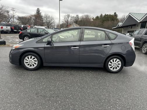 2012 Toyota Prius Plug-in Base