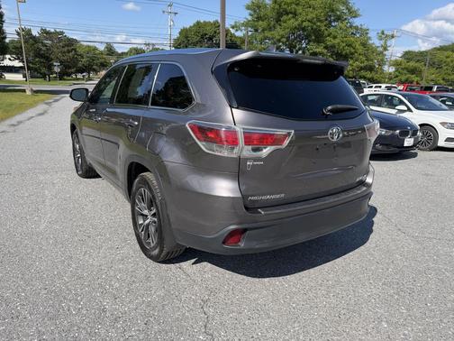 Predawn Gray Mica 2016 Toyota Highlander XLE