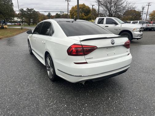 2017 Volkswagen Passat 1.8T R-Line w/Comfort