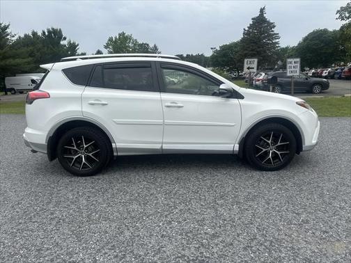 2016 Toyota RAV4 SE