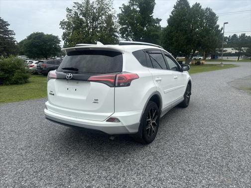2016 Toyota RAV4 SE