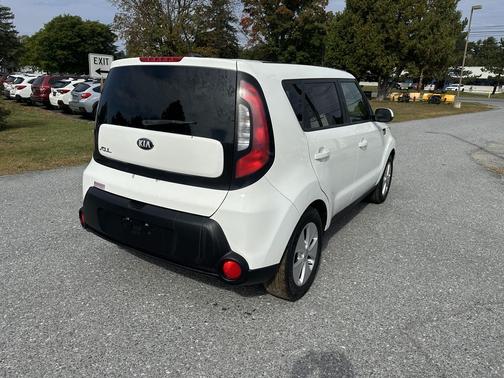 2016 Kia Soul Base