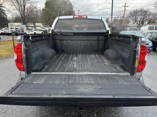 2015 Toyota Tundra SR5