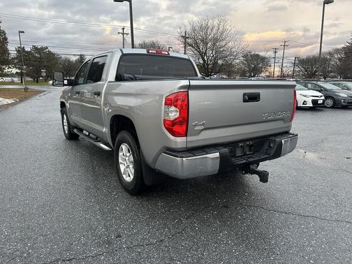 2015 Toyota Tundra SR5
