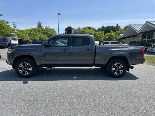 2018 Toyota Tacoma TRD Sport