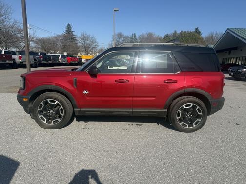 Rapid Red Metallic Tinted Clearcoat 2021 Ford Bronco Sport Outer Banks